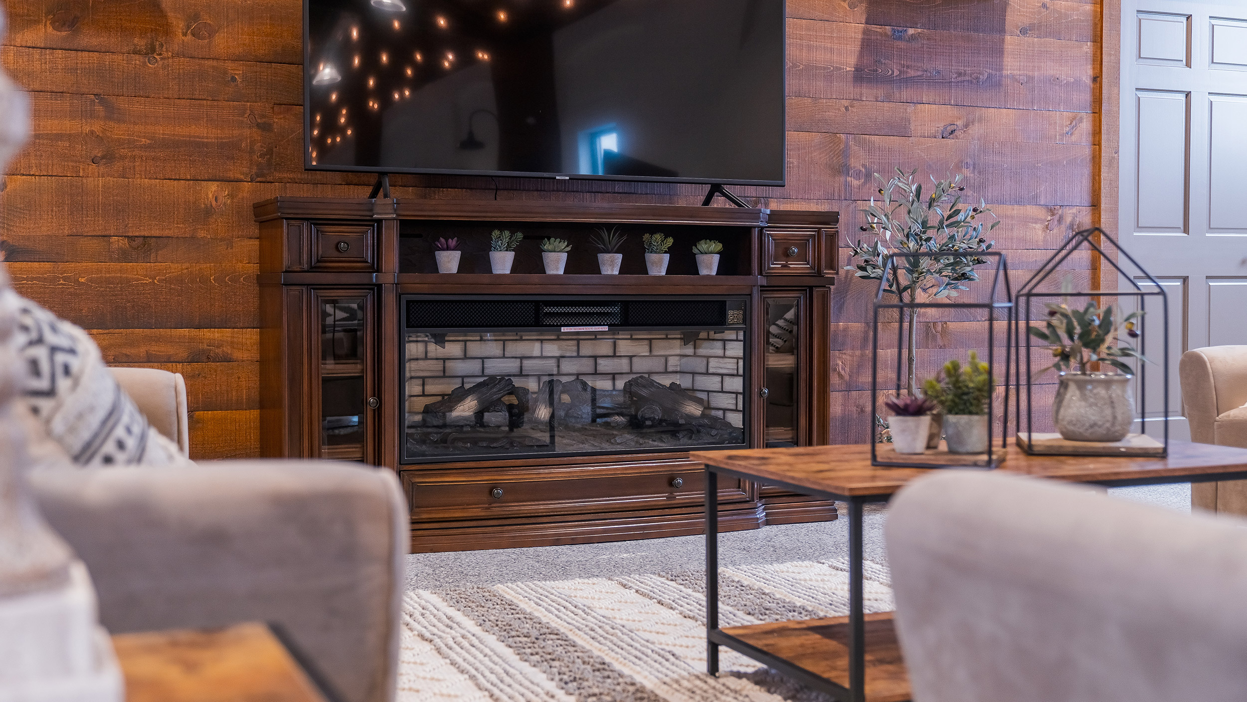 Gallery Silk Mill on Main Modern & Memorable Gatherings